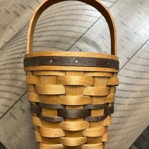 Carnation basket - Handcrafted Brown Woven Basket